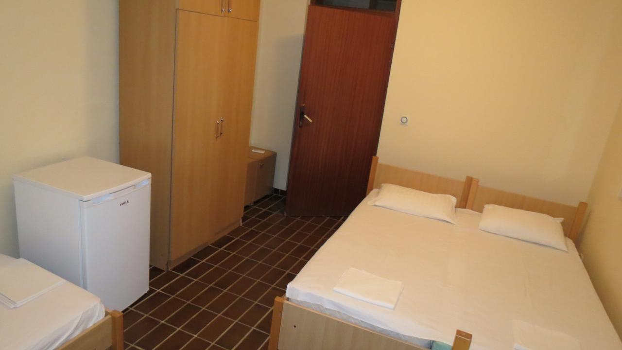 Guesthouse Obala Sutomore Kültér fotó