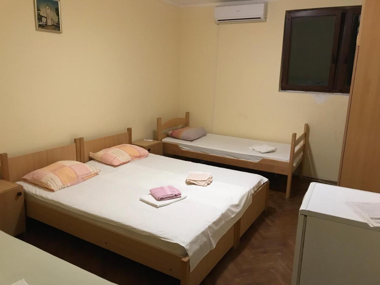 Guesthouse Obala Sutomore Kültér fotó