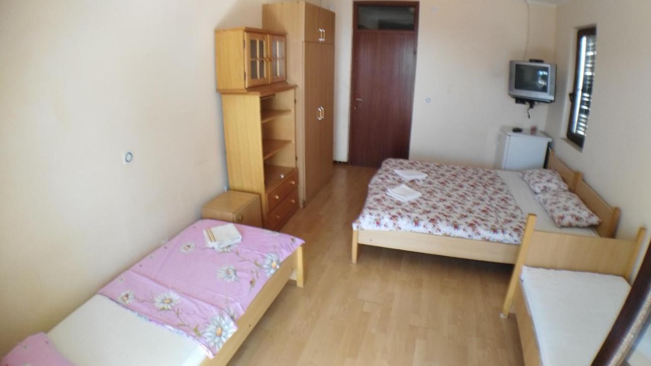 Guesthouse Obala Sutomore Kültér fotó
