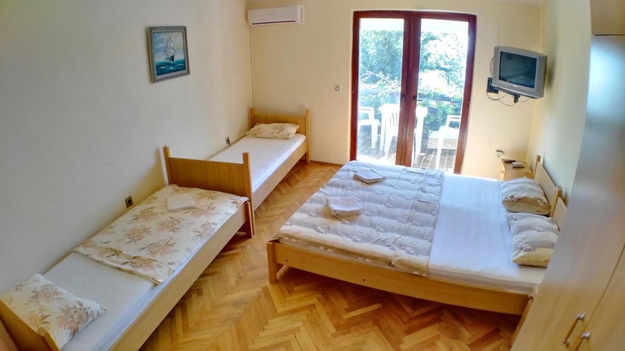 Guesthouse Obala Sutomore Kültér fotó