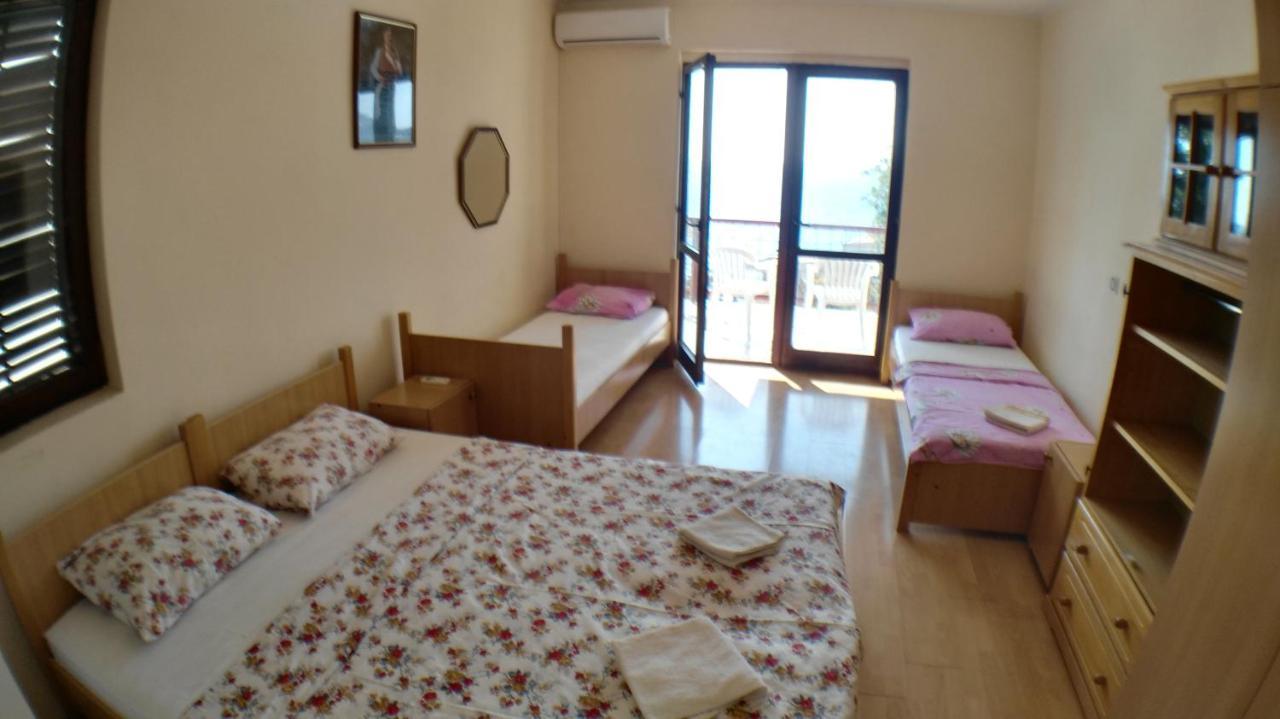 Guesthouse Obala Sutomore Kültér fotó